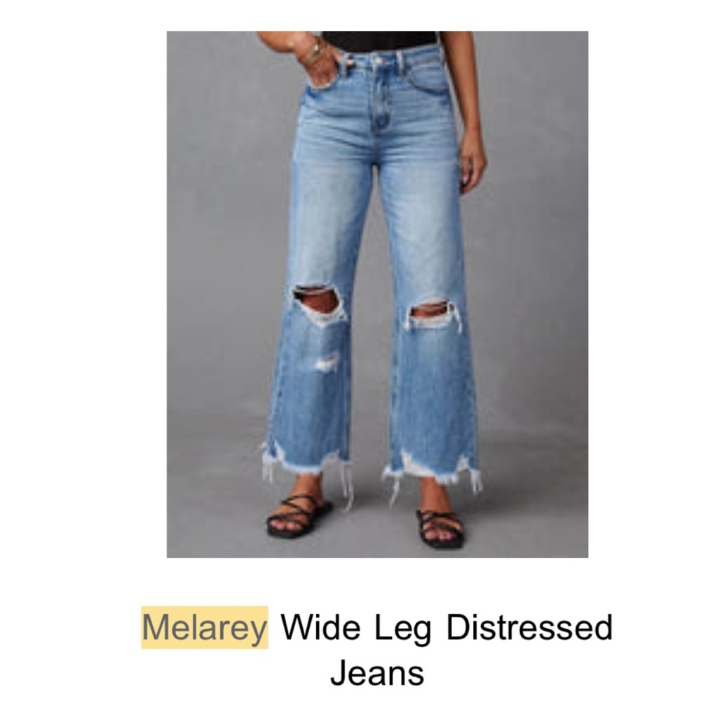 Melarey wide leg distressed jeans size M